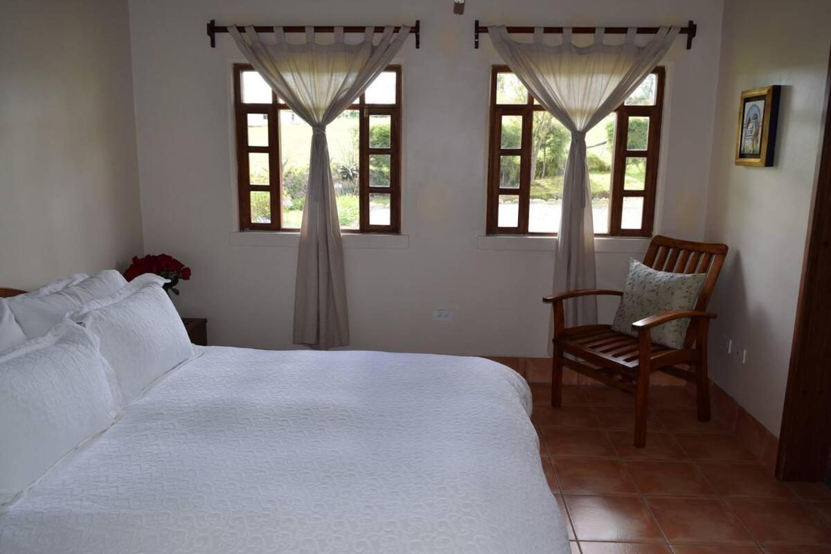Cottage house Cayambe Exterior photo